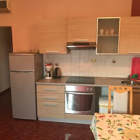 Apartmani Paulina Lopar Eksteriør billede