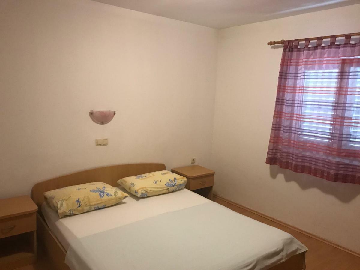 Apartmani Paulina Lopar Eksteriør billede